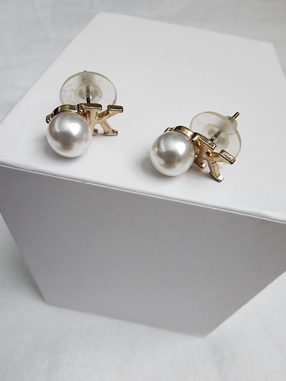 Pearl Stud Earrings with Gold 'K' Accent - Women's Jewelry